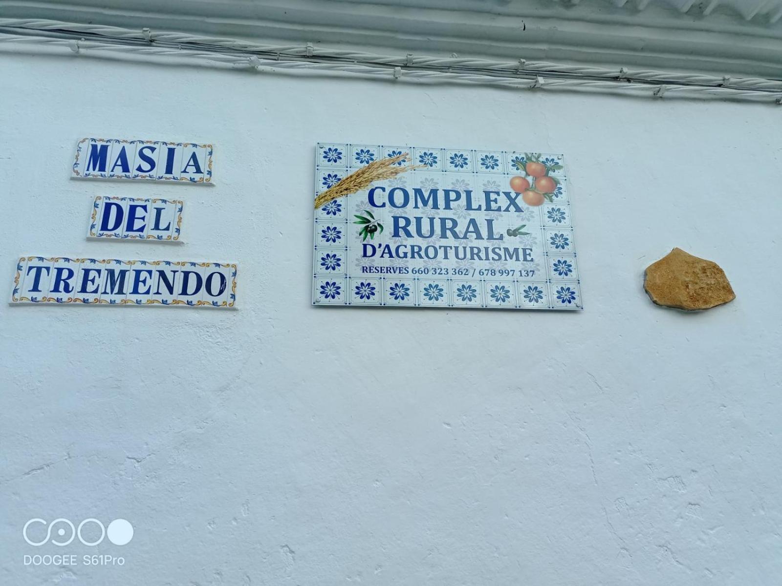 Casa Rural Complex Masia Del Tremendo Y Agroturismo Camarles Екстер'єр фото